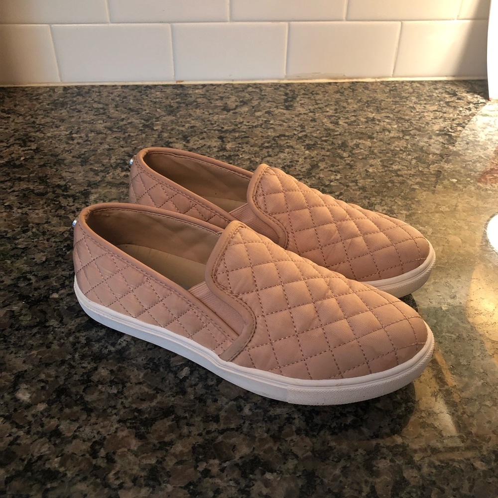 Steve Madden quilted shoes